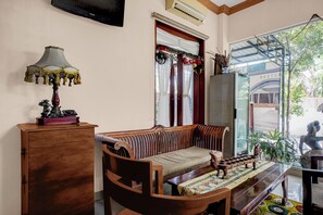 Lobby - Collection O near University of Sumatera Utara  formerly Huber Apartment (Medan)