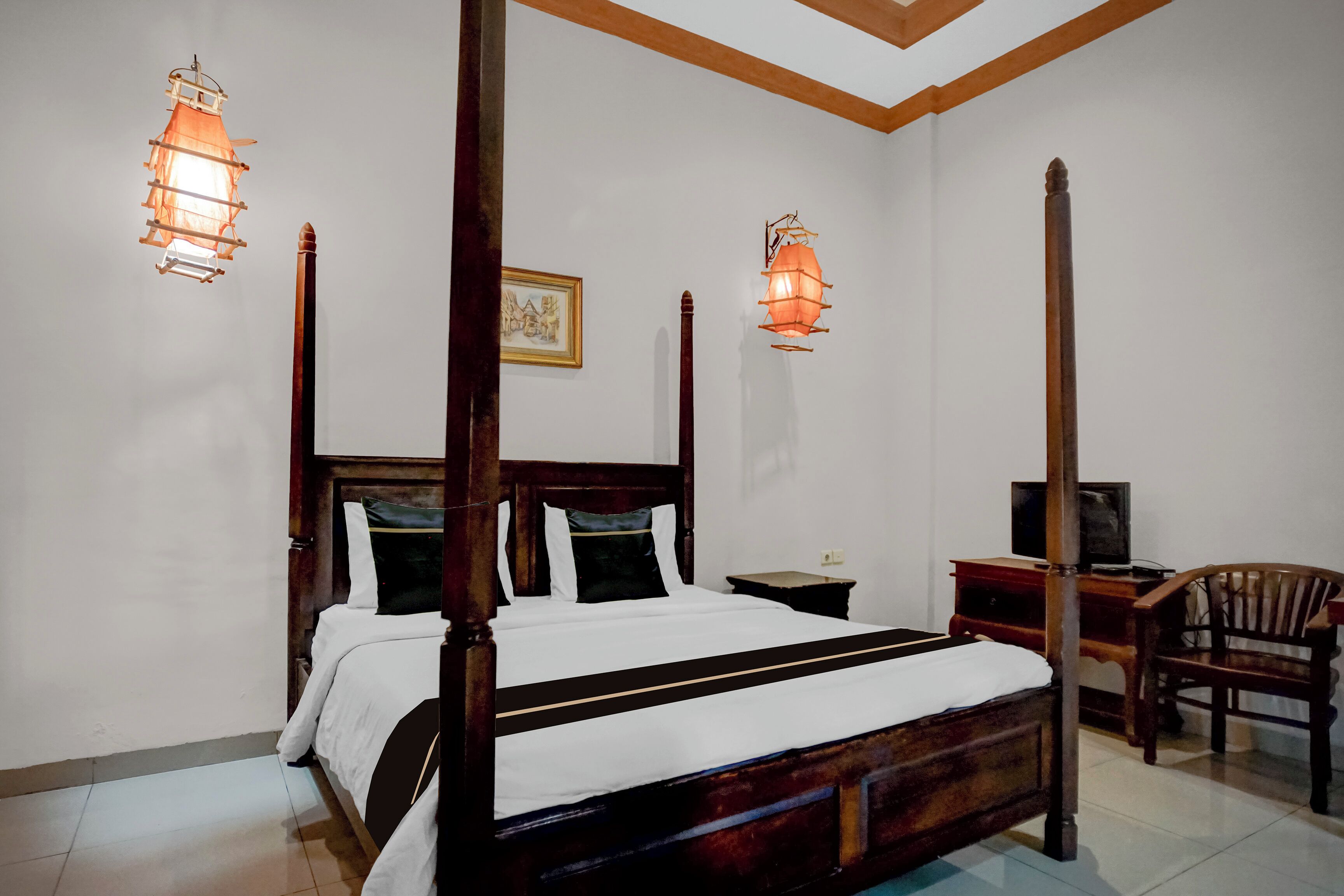 Free WiFi, bed sheets