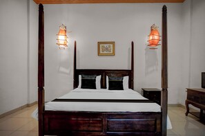 Deluxe Suite | Free WiFi, bed sheets - Collection O near University of Sumatera Utara  formerly Huber Apartment (Medan)