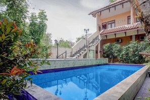 Pool - Collection O near University of Sumatera Utara  formerly Huber Apartment (Medan)