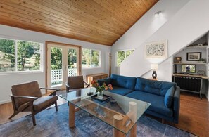 Living area - Mountain Retreat - Steps to Bear Mountain Ski Resort (Big Bear Lake)