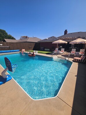 Outdoor pool, a heated pool