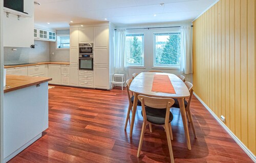 3 bedroom awesome apartment in Vinje