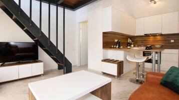 Maison (One Bedroom Holiday Home with Hot Tub) | Salle de séjour