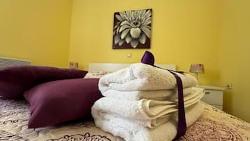 Apartment (Three Bedroom Apartment with Terrace) | 3 bedrooms, cribs/infant beds
