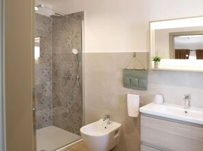 House (Three bedroom Vila with pool) | Bathroom - Villa Ulika With Pool (Malinska-Dubasnica)