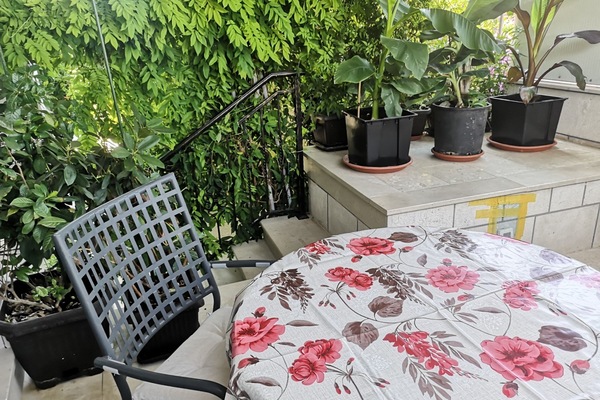Apartment (One bedroom apartment (Mali)) | Dining room