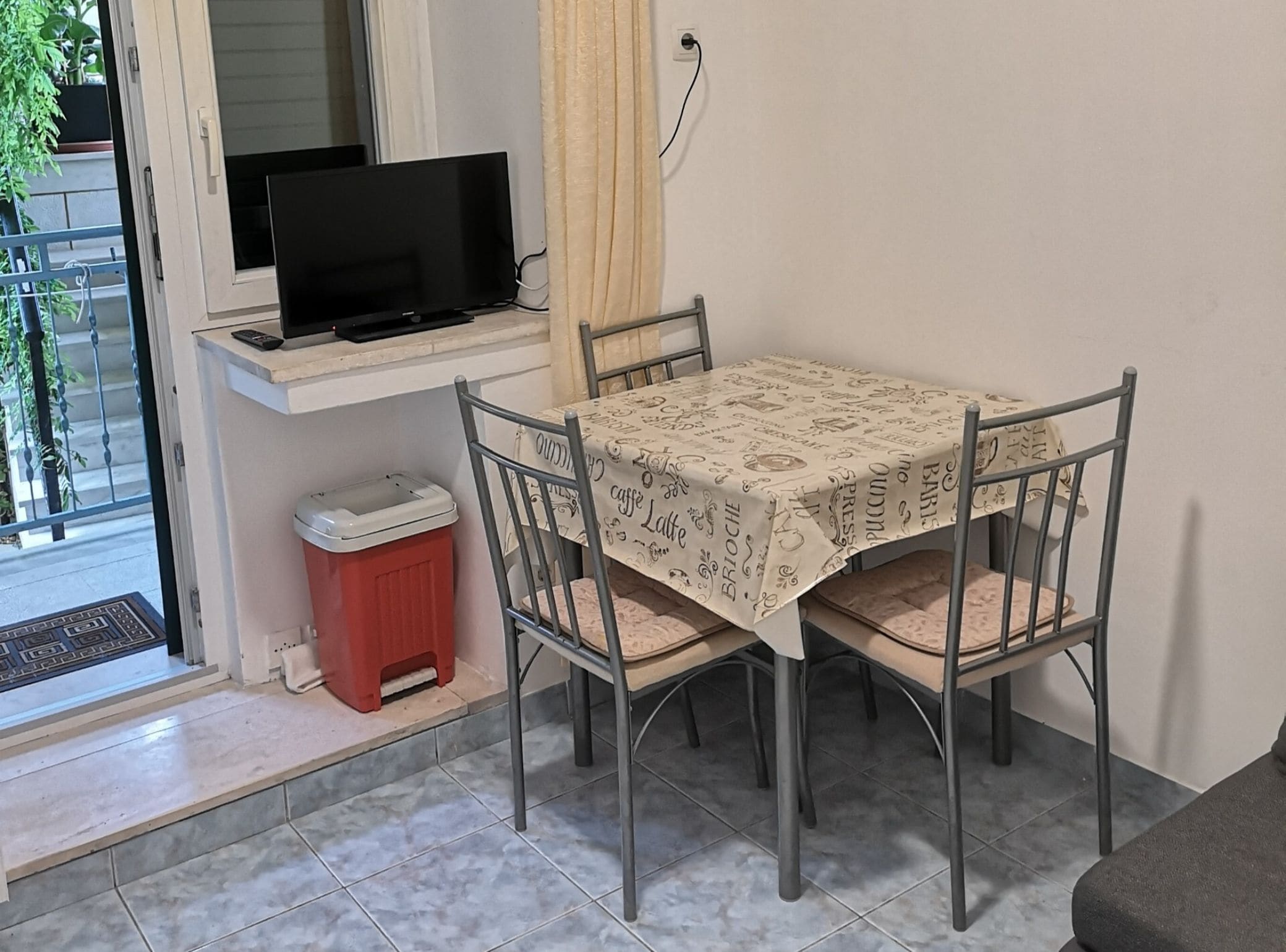 Apartment (One bedroom apartment (Mali)) | Esszimmer