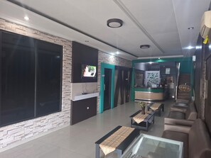 Unclassified image, 3 of 15, button - Hotel O near Museum Lambung Mangkurat (Banjarbaru)