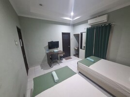 Kamar Twin Standar | Wi-Fi gratis dan seprai linen