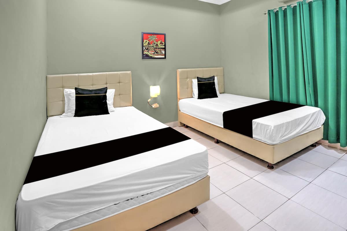 Standard Twin Room | Free WiFi, bed sheets