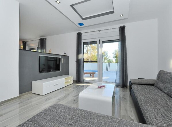 House (Two bedroom Villa with pool) | Living room - Adriatic Villa Privlaka With Pool (Privlaka)