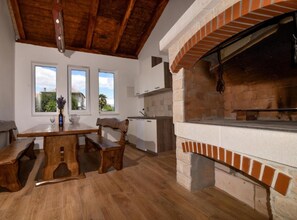 House (Two bedroom Villa with pool) | BBQ/picnic area - Adriatic Villa Privlaka With Pool (Privlaka)