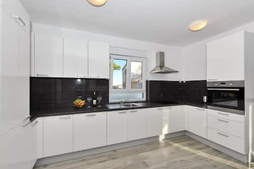 Ferienhaus (Two bedroom Villa with pool) | Eigene Küche | Kühlschrank