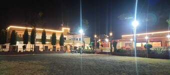 Midway Treat Gopalpura
