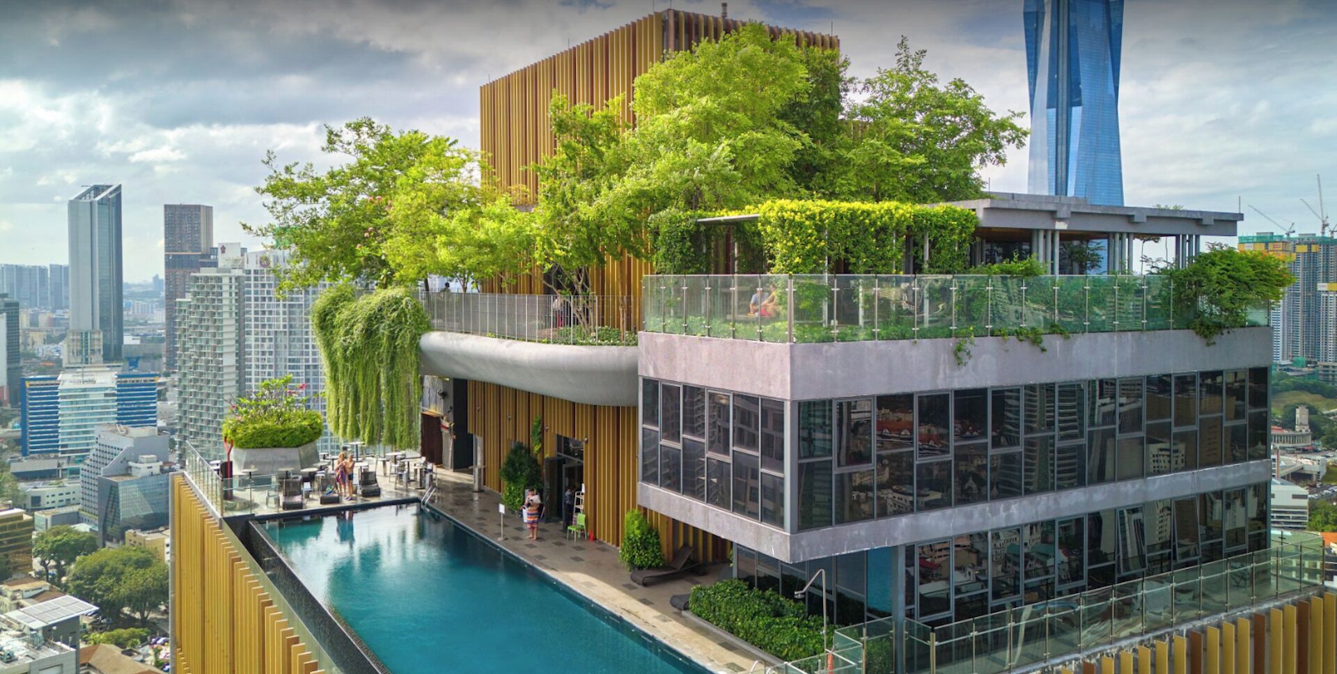 Kolam renang terbuka 