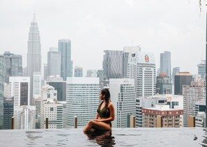 Outdoor pool - Ceylonz Leisure Suites KLCC BukitBintang (Kuala Lumpur)