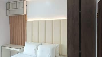 Iron/ironing board, free WiFi