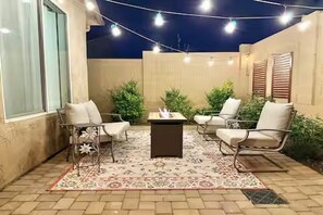 Unclassified image, 2 of 16, button