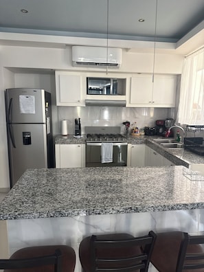 Private kitchen - Perfect 2-bedroom apartment with AC in charming Puerto Vallarta (Puerto Vallarta)