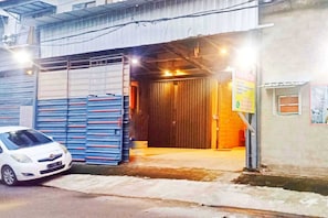 Unclassified image, 4 of 11, button - Hotel O near Ahmad Yani International (Semarang)