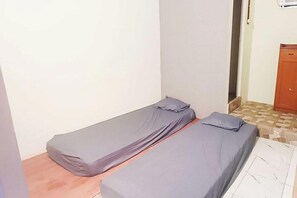 Kahden hengen deluxe-huone (kaksi sänkyä) | Ilmainen Wi-Fi, vuodevaatteet