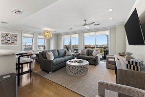 Smart TV - Luxury Beachfront 1BR Condo with Infinity Pool & Private Veranda (Wildwood)