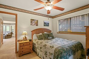 2 slaapkamers, een strijkplank/strijkijzer, gratis wifi, beddengoed