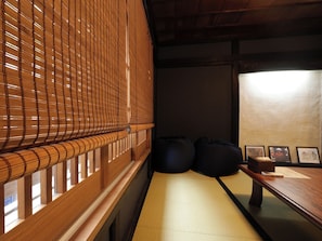 Interior - Gojuuban (Oshima)