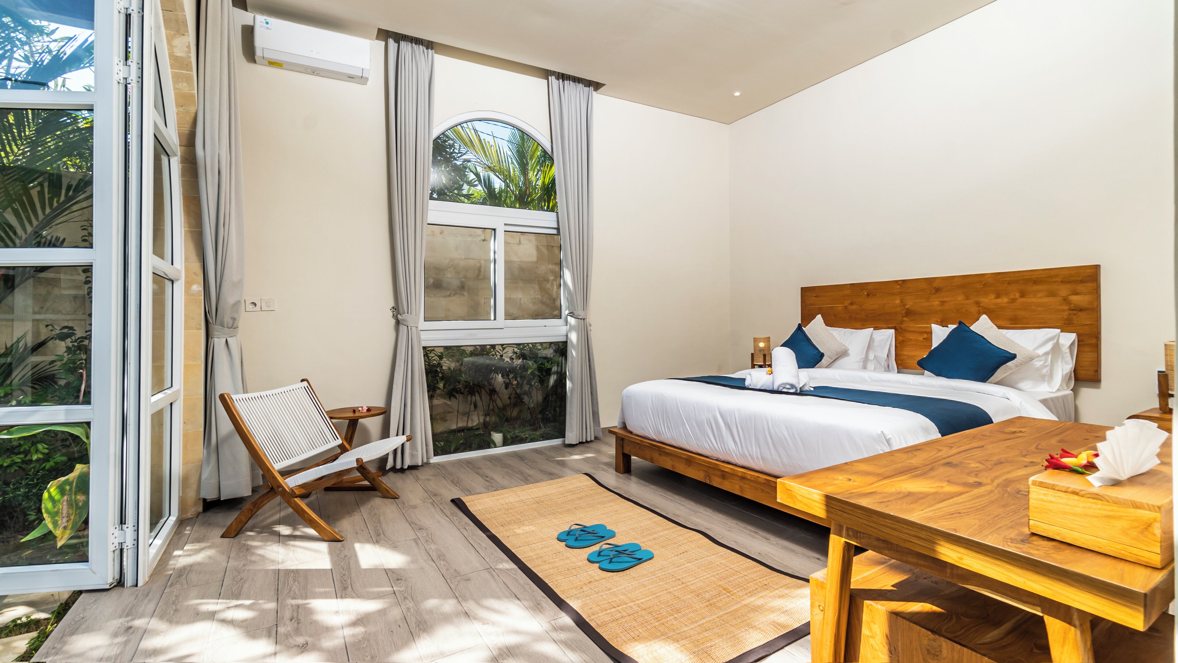 Biệt thự dành cho gia đình, quang cảnh hồ bơi