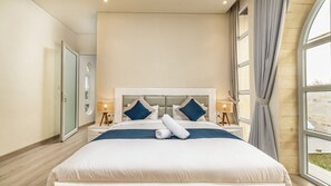 Superior Villa, Mountain View | Desk, laptop workspace, free WiFi - Dilan Villa Ubud (Sukawati)