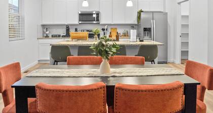 4 BR, Near Airport, Downtown Denver & Gaylord Resort, Sleeps 14