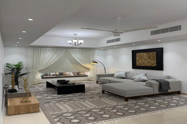 Luxury Apartment | Interior - Apartment in Al Muzn Residence Air Port (Seeb)