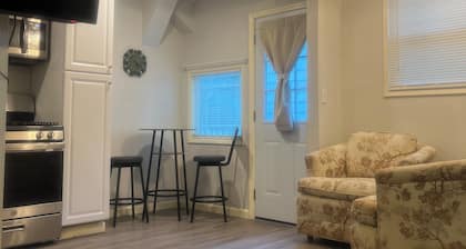 Cozy 1-bedroom studio in Santa Rosa perfect for your getaway.
