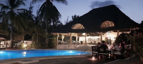 Fachada. 2 Livu Villas Watamu