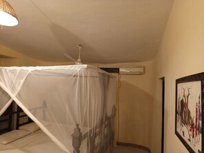 Deluxe Double Room, Balcony, Garden View | Individually decorated, individually furnished, free WiFi, bed sheets - 2 Livu Villas Watamu (Watamu)