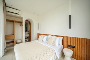 In-room safe, blackout curtains, free WiFi, bed sheets - The Belluoccio Villa (Canggu)