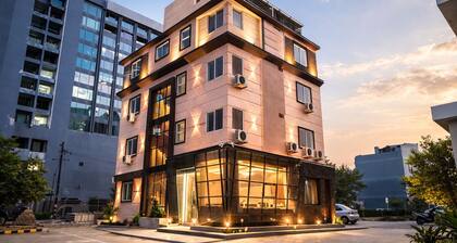 Signum CityScapes SKY Boutique Hotel - Indore