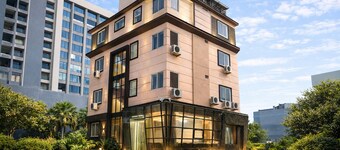 Signum CityScapes SKY Boutique Hotel - Indore