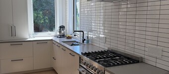 Scandi-Chic East Vancouver Home | Bright, Quiet, Clean 10-minutes from downtown