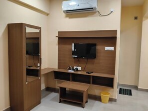 Unclassified image, 5 of 32, button - JR Residency by k hotel (Tiruvannamalai)