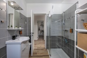 Family House, Multiple Bedrooms, 2 Bathrooms, Mountainside (Holiday Home Kvarner With Heated Pool) | Bathroom | Combined shower/bathtub, hair dryer, towels, soap - Holiday Home Kvarner With Heated Pool (Opatija)