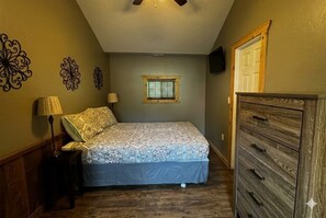 1 bedroom, free WiFi, bed sheets - Charming Cascade Falls Suite in soothing Ouray for your getaway (Ouray)