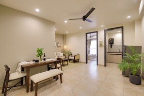 Superior Apartment, Balcony | Dining - Bedchambers Serviced Apartments (Gurugram)
