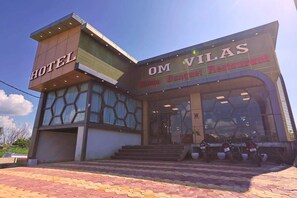 Exterior - Hotel Om Vilas (Mathura)