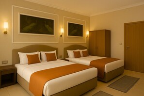 Family Double Room - Hotel Om Vilas (Vrindavan)