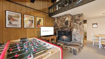 Spielezimmer