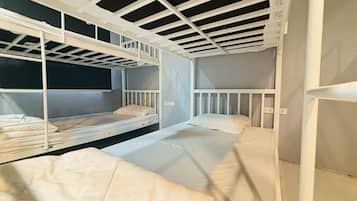 Shared Dormitory, Men only | Free WiFi