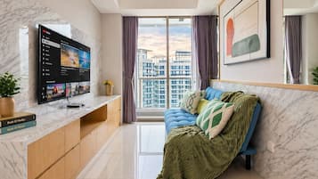 Apartment, 2 Bedrooms, City View | Living area