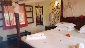 Standard Double Room | Individually decorated, individually furnished, free WiFi, bed sheets - Boutique Hotel Nyumbani Tembo (Watamu)